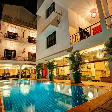 Villa Silk Road Hotel Пном Пен Екстериор снимка