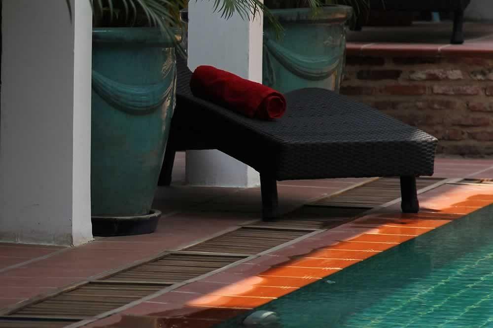 Villa Silk Road Hotel Пном Пен Екстериор снимка