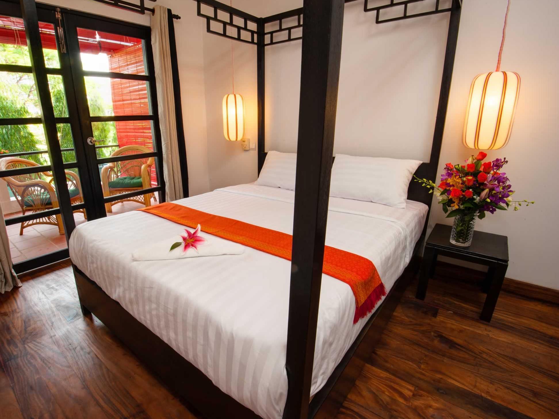 Villa Silk Road Hotel Пном Пен Екстериор снимка
