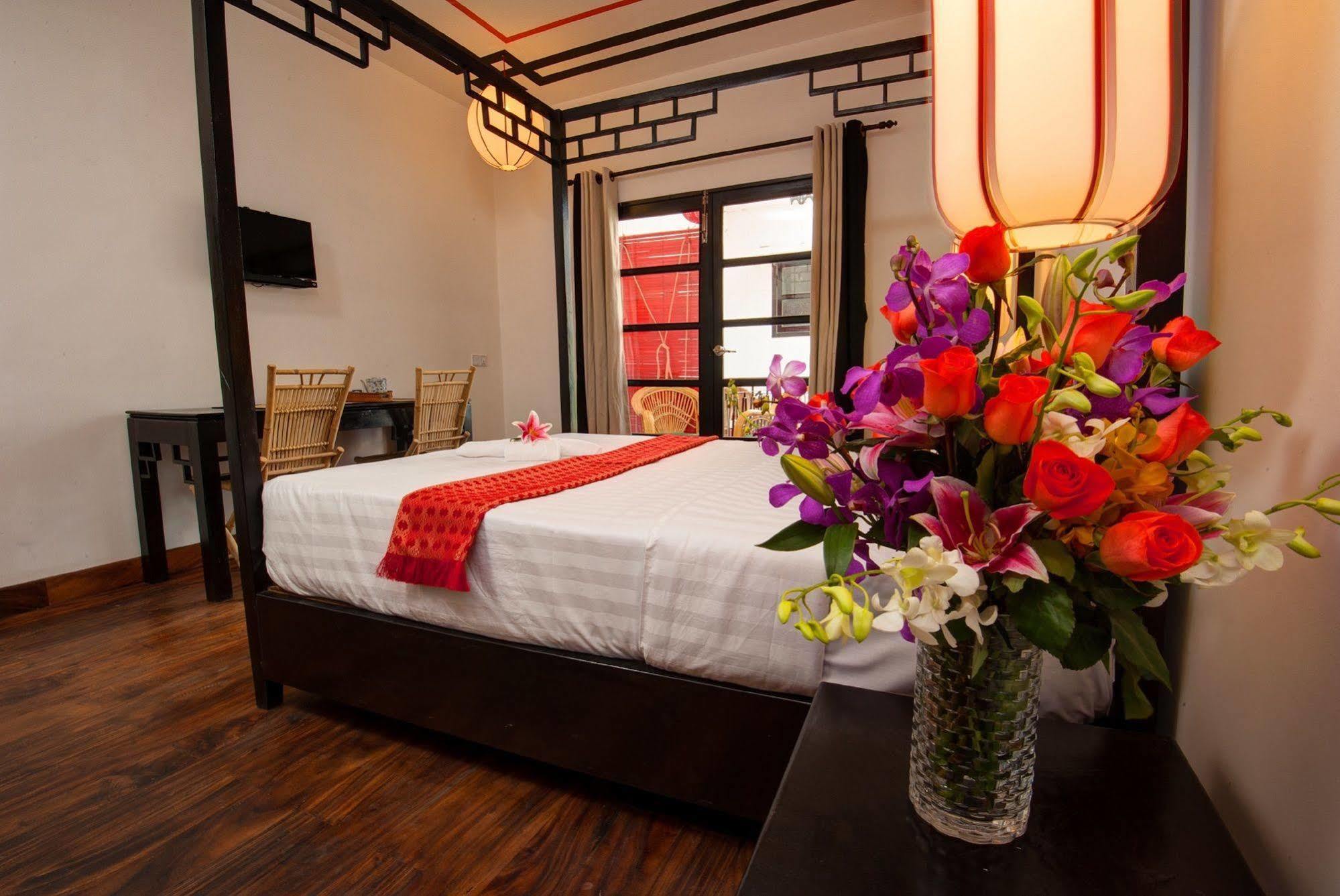 Villa Silk Road Hotel Пном Пен Екстериор снимка